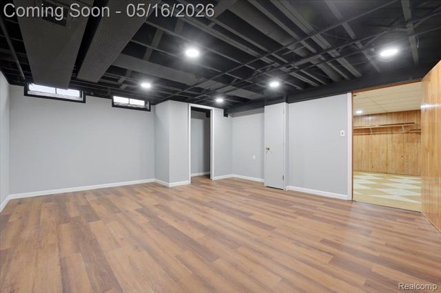 33538 Somerset Drive, Sterling Heights, MI 48312