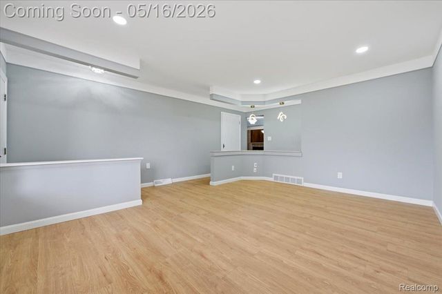 33538 Somerset Drive, Sterling Heights, MI 48312