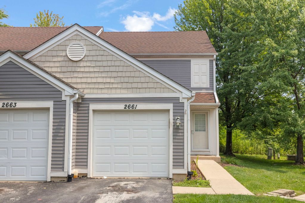 2661 Prairieview Lane, Aurora, IL 60502