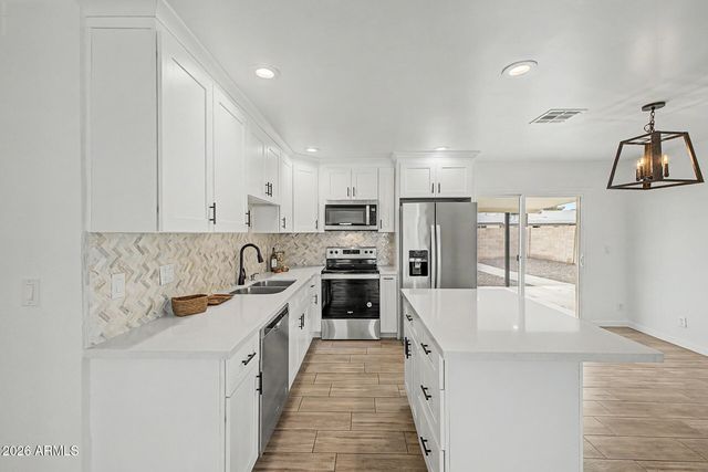 7519 E ROOSEVELT Street, Scottsdale, AZ 85257