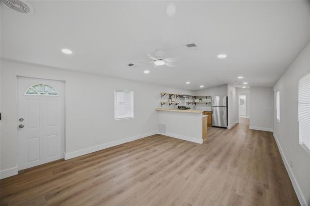 11602 LEWIS AVENUE, Thonotosassa, FL 33592
