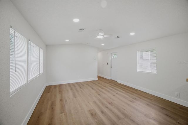11602 LEWIS AVENUE, Thonotosassa, FL 33592