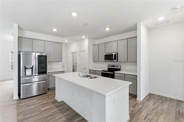 9750 SW 42ND AVENUE, Ocala, FL 34476