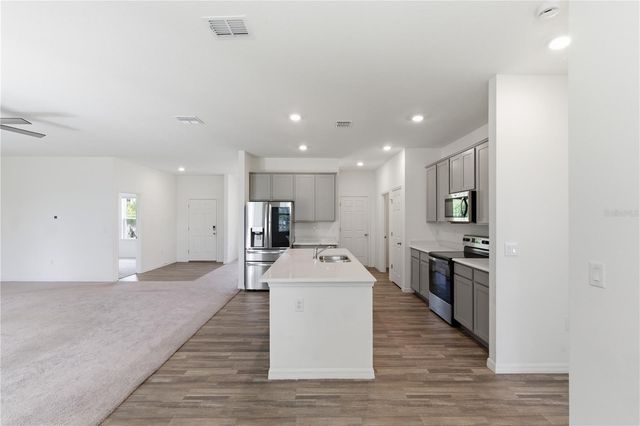 9750 SW 42ND AVENUE, Ocala, FL 34476