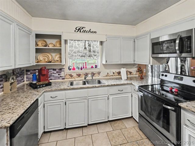 2112 White Avenue, Tahlequah, OK 74464