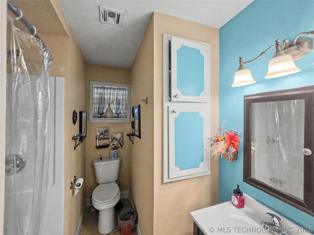 2112 White Avenue, Tahlequah, OK 74464