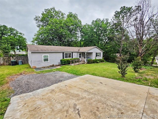 2112 White Avenue, Tahlequah, OK 74464