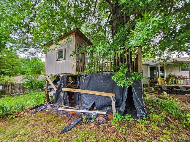 2112 White Avenue, Tahlequah, OK 74464