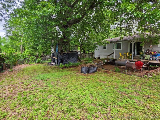 2112 White Avenue, Tahlequah, OK 74464