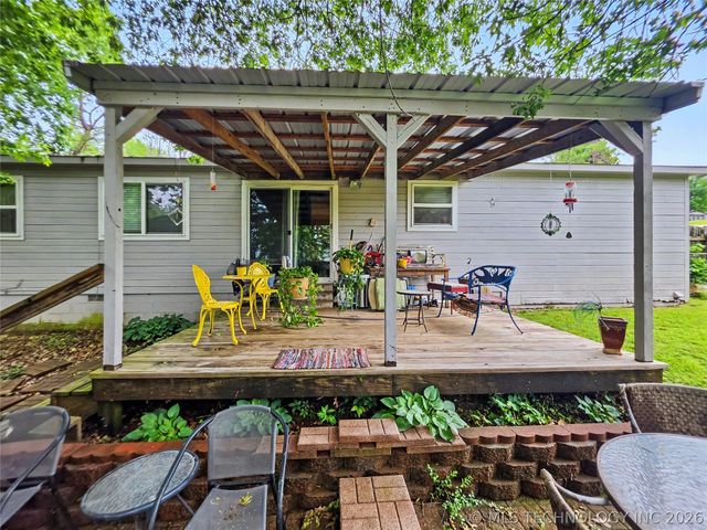 2112 White Avenue, Tahlequah, OK 74464