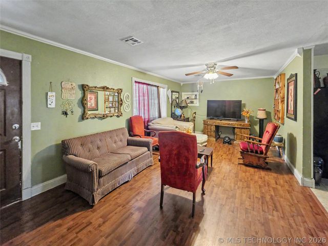 2112 White Avenue, Tahlequah, OK 74464