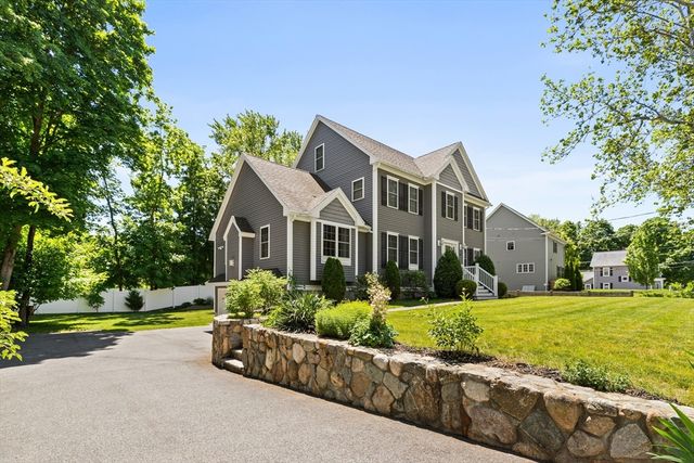 69 Middlesex Ave, Wilmington, MA 01887