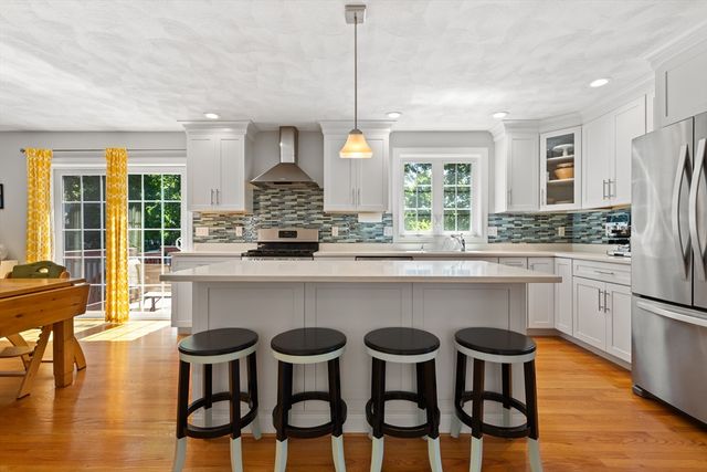 69 Middlesex Ave, Wilmington, MA 01887