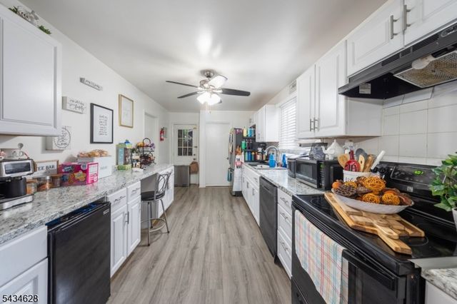 358 Stanford St, Perth Amboy City, NJ 08861
