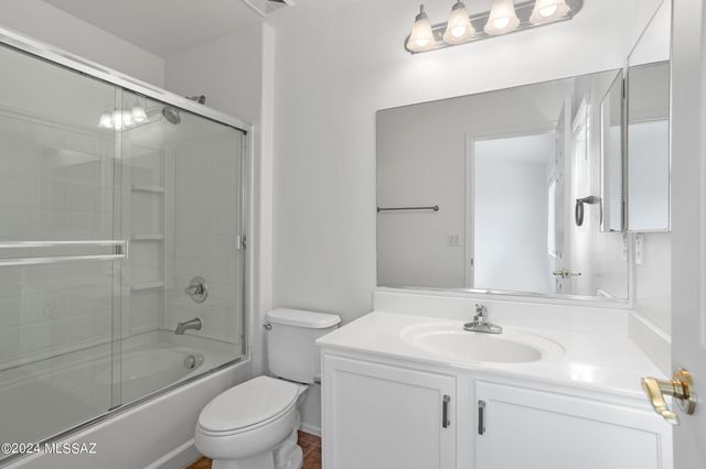 7185 S Camino Secreto, Tucson, AZ 85746