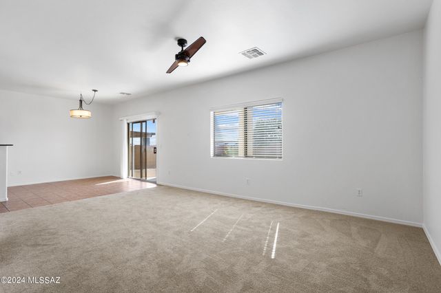 7185 S Camino Secreto, Tucson, AZ 85746