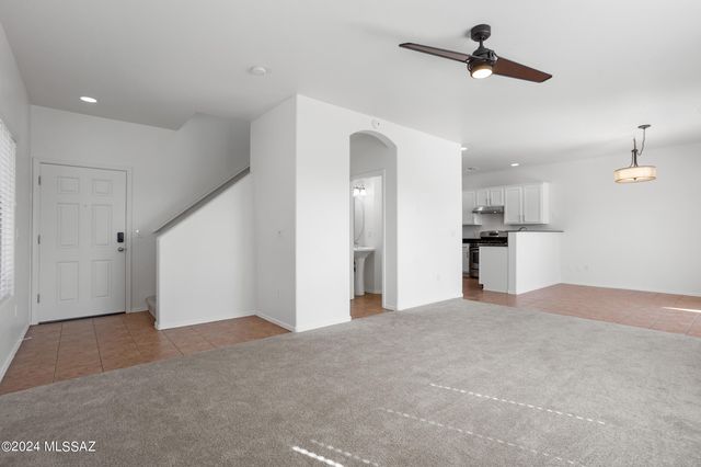 7185 S Camino Secreto, Tucson, AZ 85746