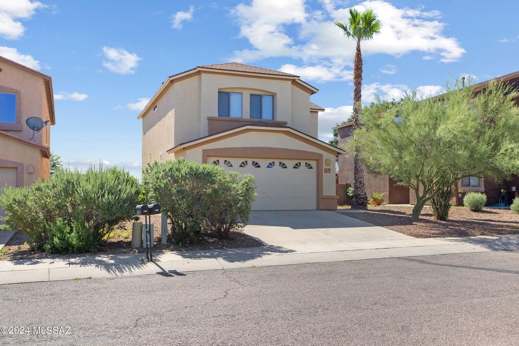 7185 S Camino Secreto, Tucson, AZ 85746