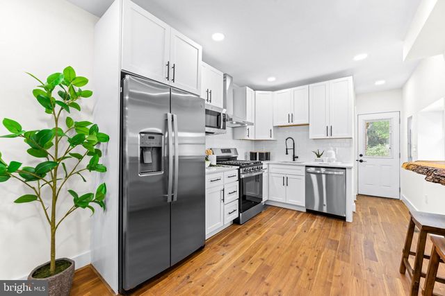 1500 BOYLE ST, Baltimore, MD 21230