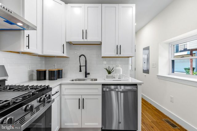 1500 BOYLE ST, Baltimore, MD 21230