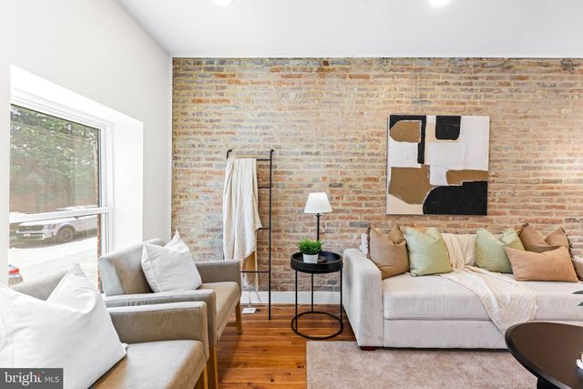 1500 BOYLE ST, Baltimore, MD 21230