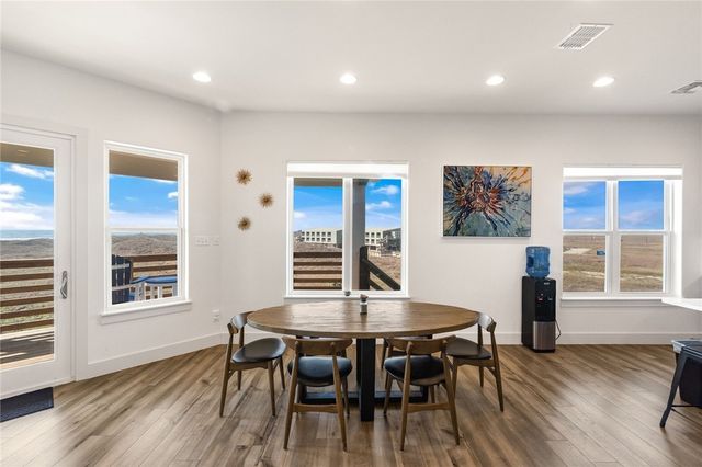 117 Beach View Dr, Port Aransas, TX 78373