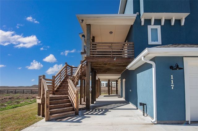 117 Beach View Dr, Port Aransas, TX 78373