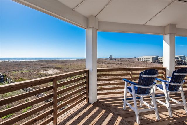 117 Beach View Dr, Port Aransas, TX 78373