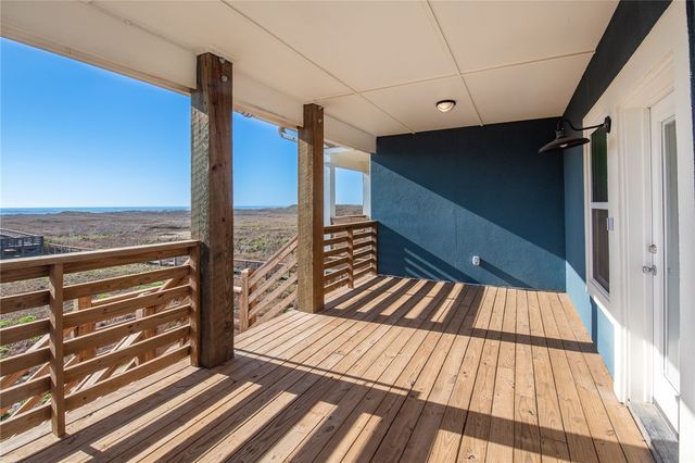 117 Beach View Dr, Port Aransas, TX 78373