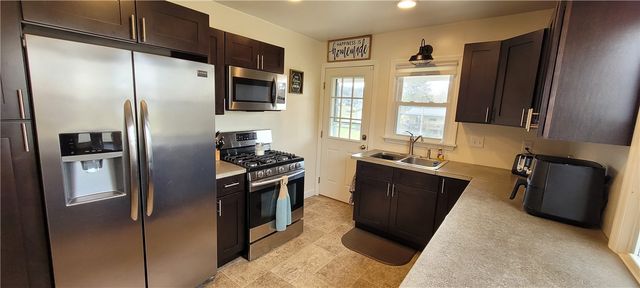 586 STERLING DR., Buffalo Twp, PA 16055