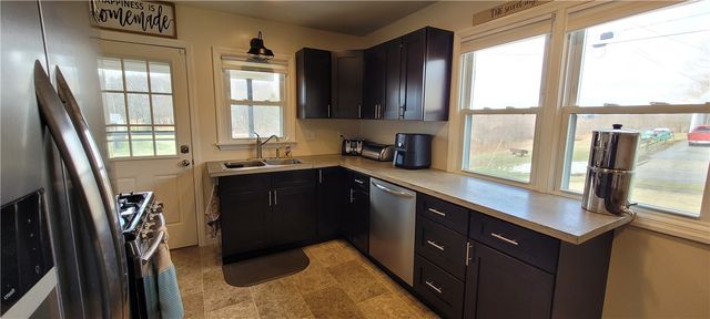 586 STERLING DR., Buffalo Twp, PA 16055