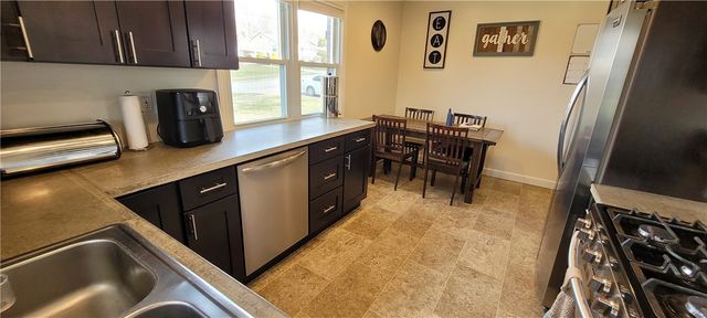 586 STERLING DR., Buffalo Twp, PA 16055