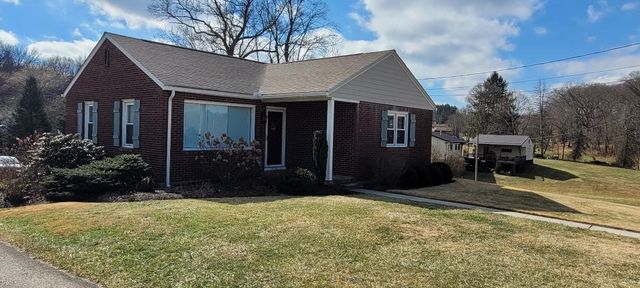 586 STERLING DR., Buffalo Twp, PA 16055