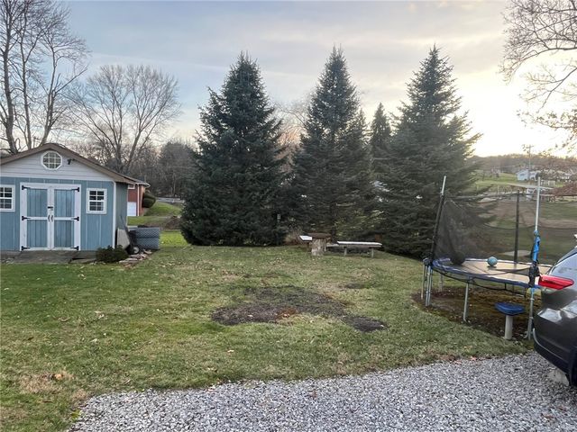 586 STERLING DR., Buffalo Twp, PA 16055