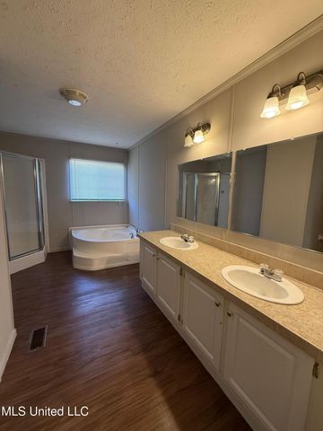513 Ridgecrest Drive, Pearl, MS 39208
