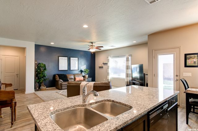 3290 E SUGAR MAPLE DR, St. George, UT 84790