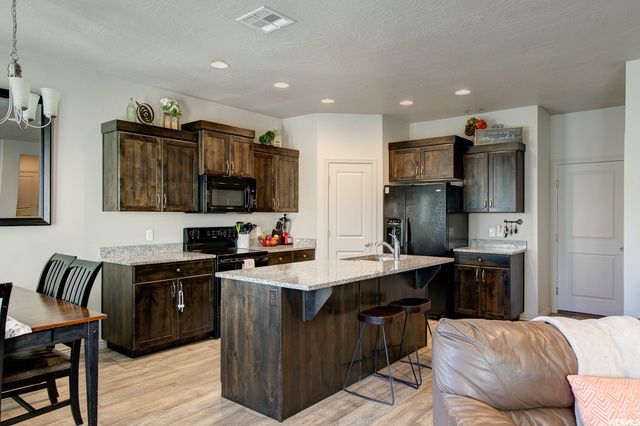 3290 E SUGAR MAPLE DR, St. George, UT 84790