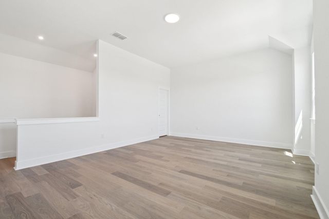 155 Comfort DR, Buda, TX 78610