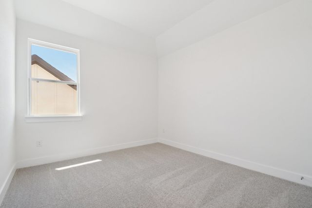 155 Comfort DR, Buda, TX 78610