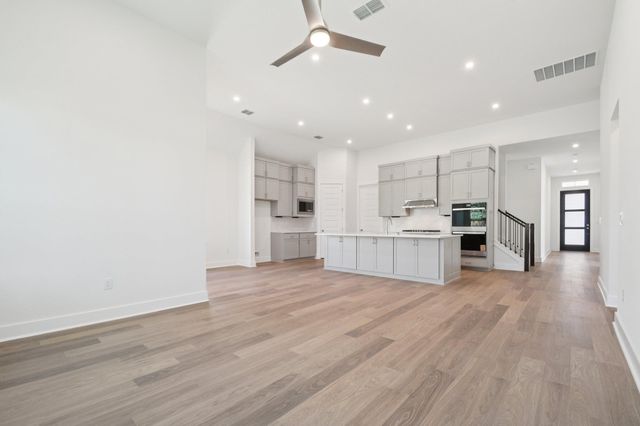155 Comfort DR, Buda, TX 78610