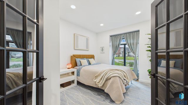 6004 S Prairie View Cir Circle, Sioux Falls, SD 57108