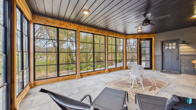 6004 S Prairie View Cir Circle, Sioux Falls, SD 57108