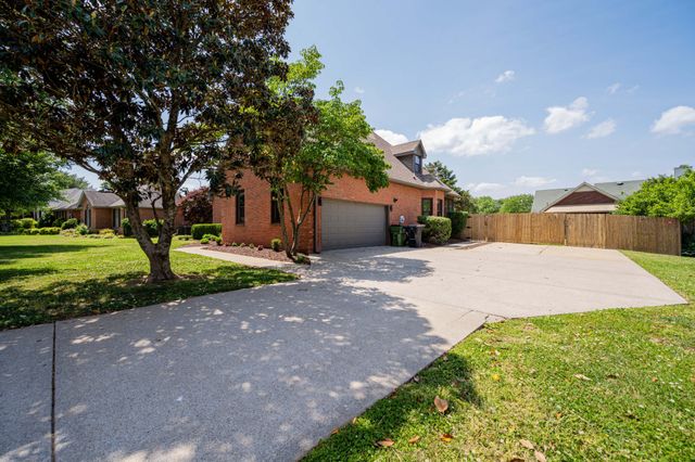 2815 Bowers Ln, Murfreesboro, TN 37129