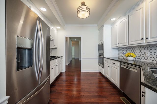 2815 Bowers Ln, Murfreesboro, TN 37129