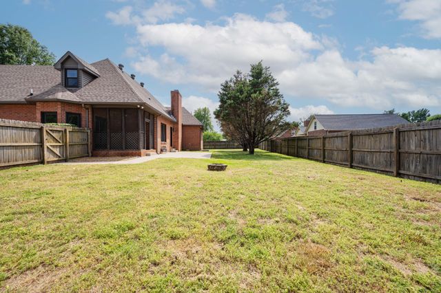 2815 Bowers Ln, Murfreesboro, TN 37129
