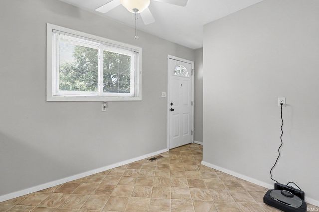15525 Darden Road, Granger, IN 46530