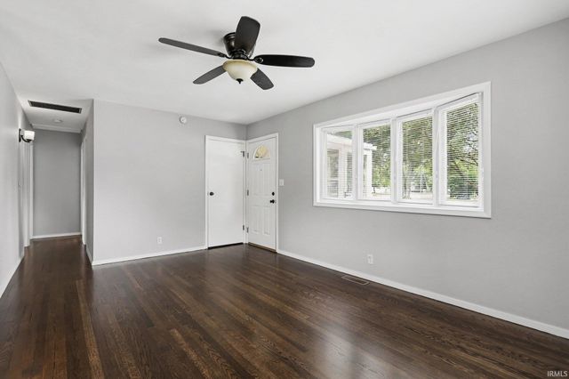 15525 Darden Road, Granger, IN 46530