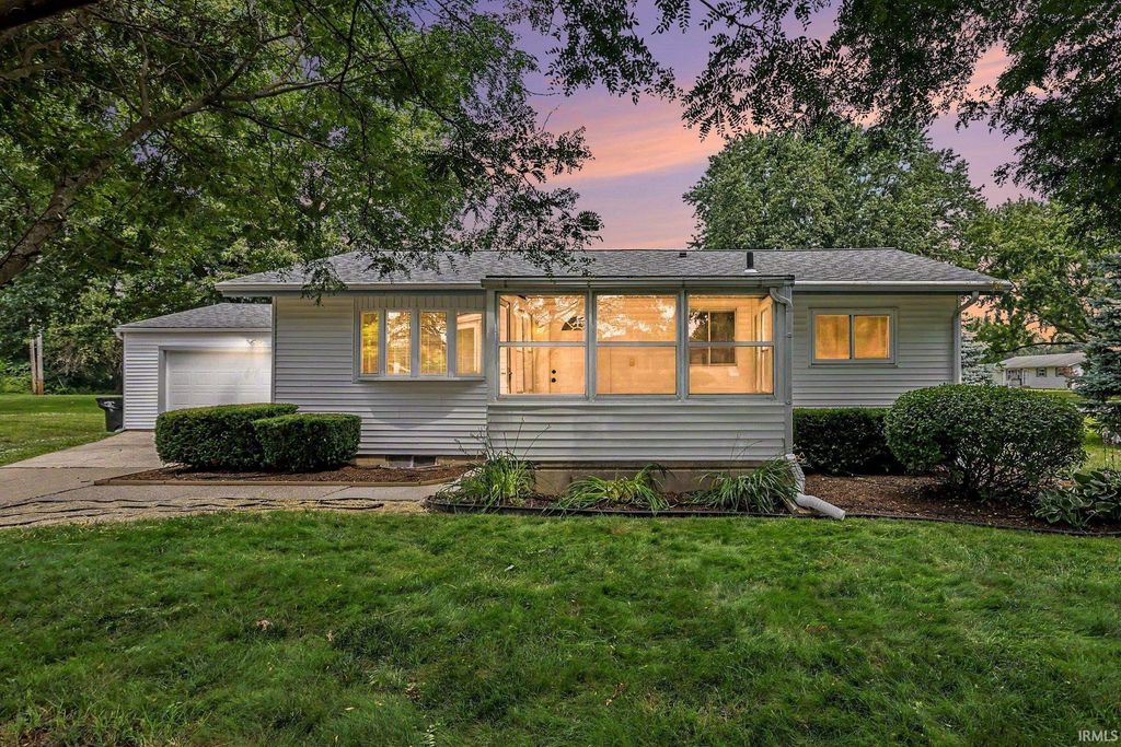 15525 Darden Road, Granger, IN 46530
