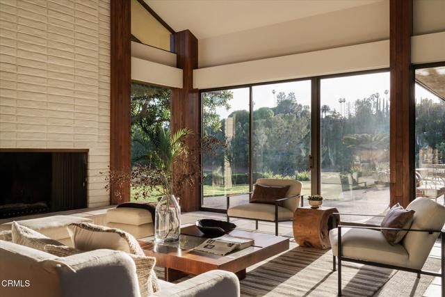 1279 Chateau Road, Pasadena, CA 91105