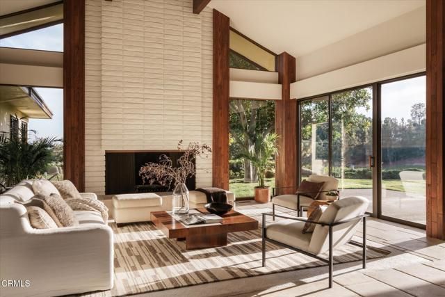 1279 Chateau Road, Pasadena, CA 91105